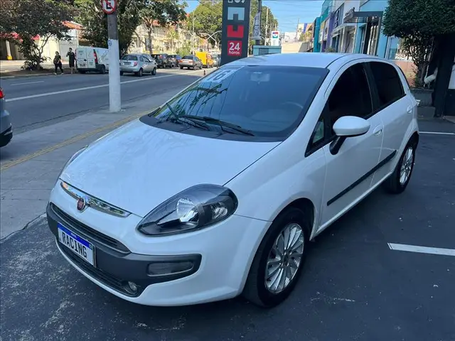 Carro Fiat Punto 2016 Essence 1.6 16V (Flex)