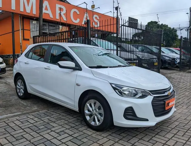 Carro Chevrolet Onix 2023 1.0