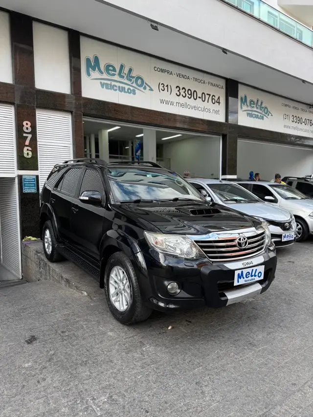 Carro Toyota Hilux SW4 2014 3.0 TDI 4x4 SRV 5L