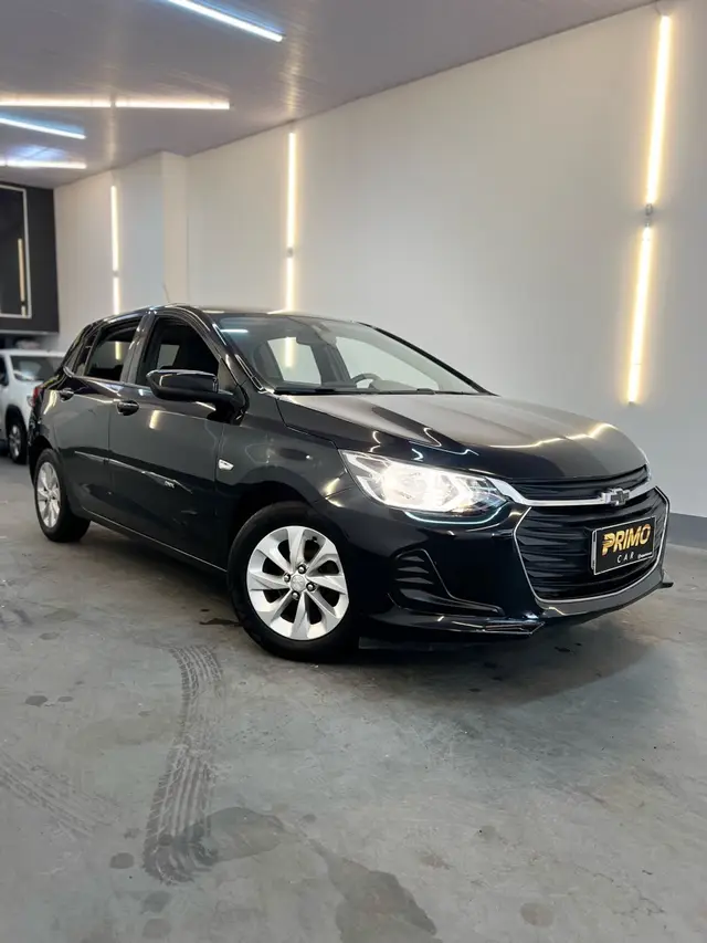 Carro Chevrolet Onix 2023 LT 1.0