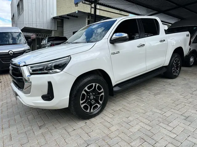 Carro Toyota Hilux Cabine Dupla 2024 SRV 4x4 2.8 Diesel