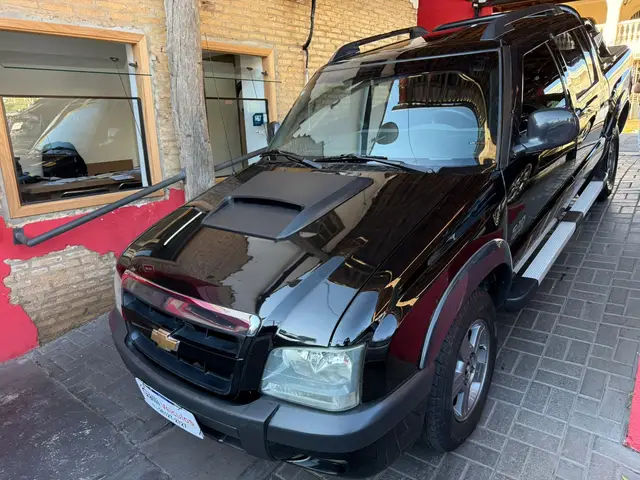 Carro Chevrolet S10 Cabine Dupla 2011 S10 Rodeio 2.4 Flexpower 4X2 (Cab Dupla)