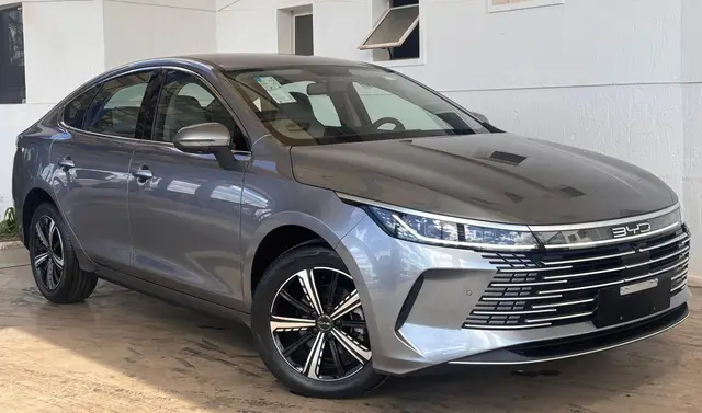 Carro BYD King 2025 DM-i GS