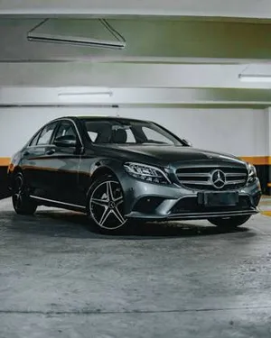 Mercedes-Benz C 180  2019 1.6 C 180 Avantgarde