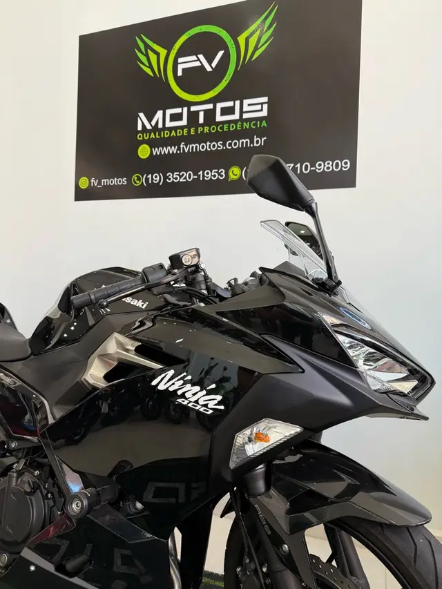 Moto Kawasaki Ninja 2021 400