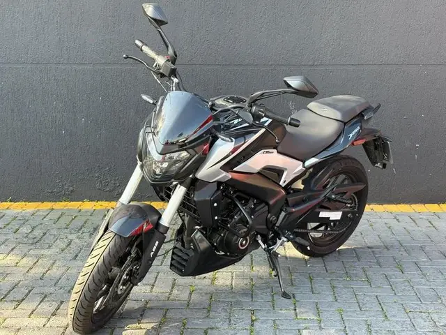 Moto Bajaj Dominar 200 2025 DOMINAR 200