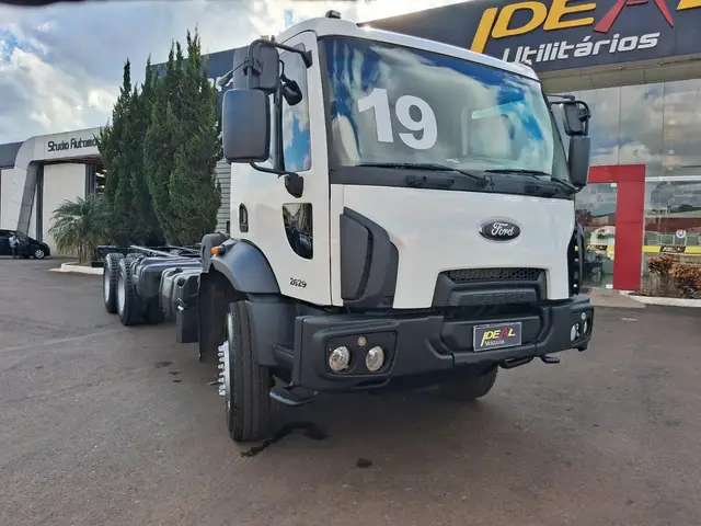 Caminhão Ford Cargo 2629 2019 CARGO 2629 E 6x4 Turbo 2p (diesel)(E5)