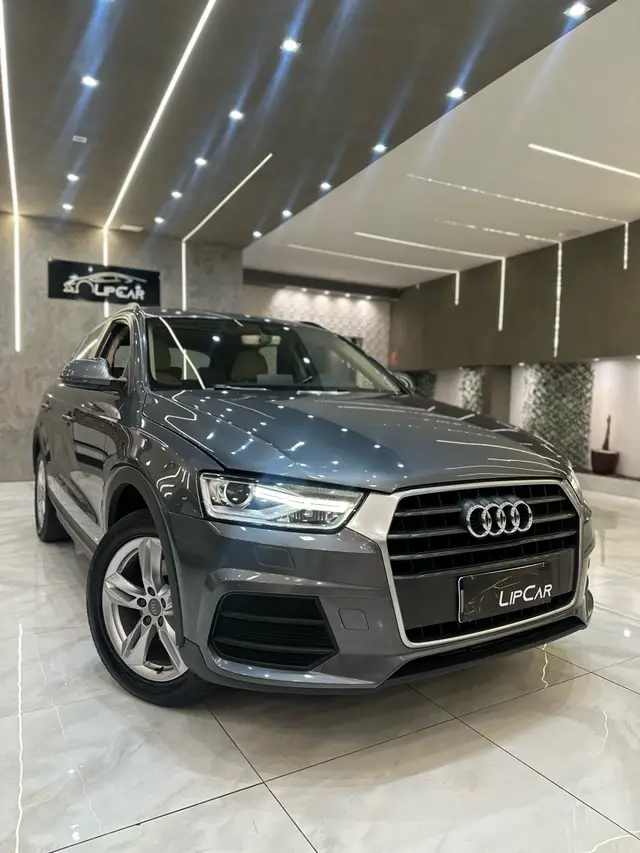Carro Audi Q3 2016 1.4 TFSI Ambiente S Tronic