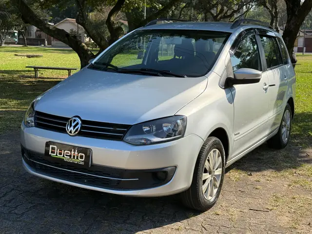 Carro Volkswagen SpaceFox 2012 1.6 8V Trend (Flex)