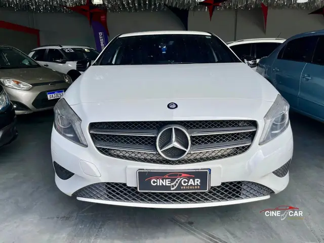 Carro Mercedes-Benz Classe A  2014 200 Style 1.6 DCT Turbo