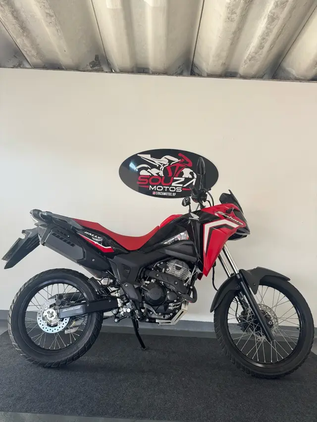 Moto Honda XRE Sahara 300 2024 Rally