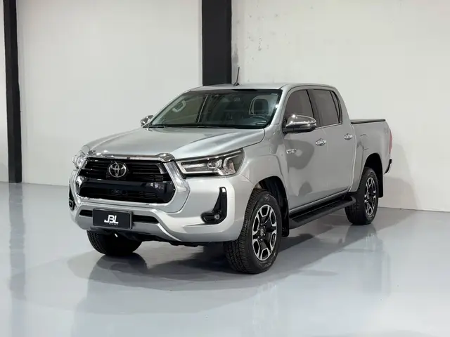 Carro Toyota Hilux Cabine Dupla 2023 SRX 4x4 2.8 Diesel