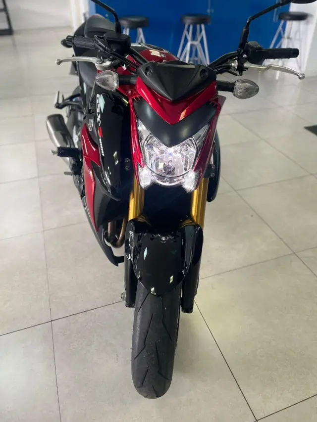 Moto Suzuki GSX S 1000 2018 1000