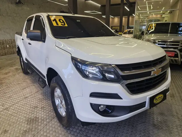 Carro Chevrolet S10 Cabine Dupla 2019 S10 2.5 ECOTEC SIDI Advantage 4x2 (Cabine Dupla)