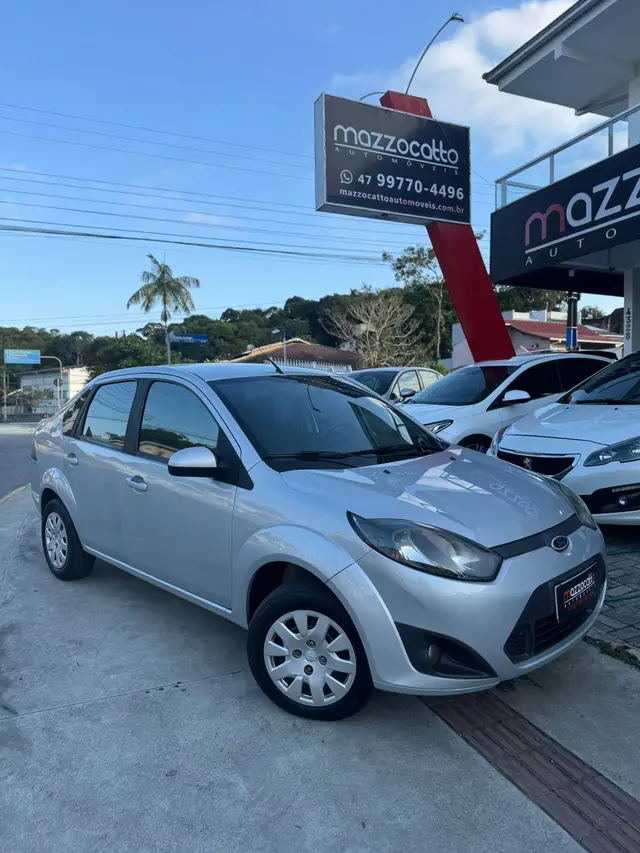 Carro Ford New Fiesta Sedan 2012 SE 1.6 (Flex)