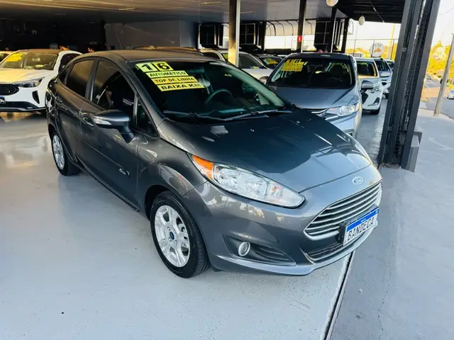 Carro Ford New Fiesta Sedan 2016 1.6 SE PowerShift (Flex)