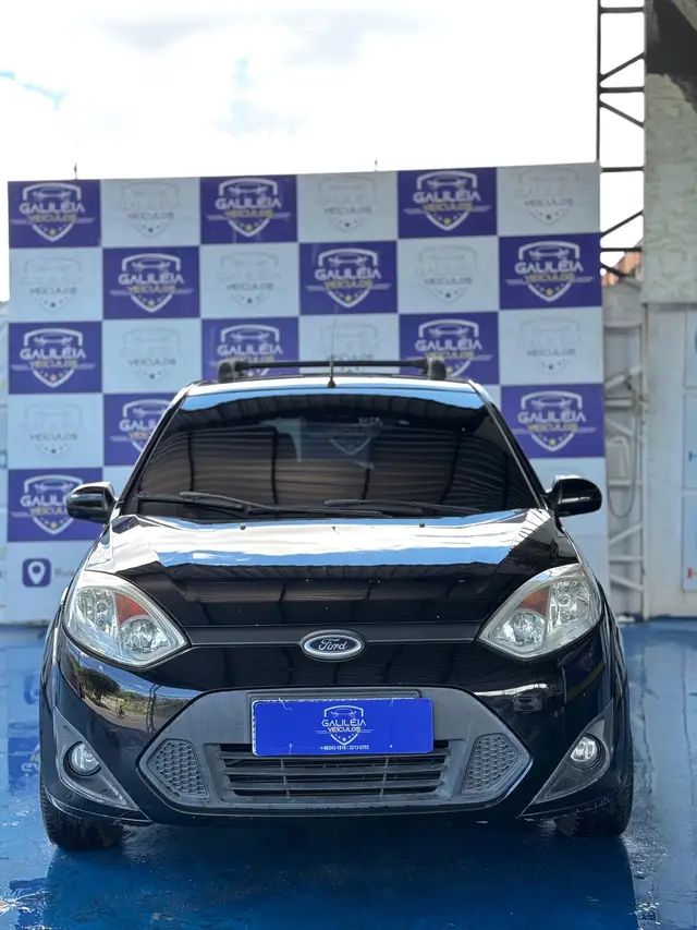 Carro Ford Fiesta Hatch 2014 1.6 (Flex)