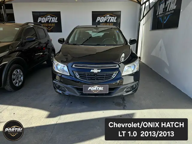 Carro Chevrolet Onix 2013 1.0 LT SPE/4