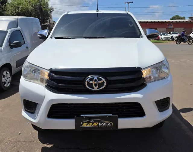 Carro Toyota Hilux Cabine Dupla 2020 Hilux 2.8 TDI CD STD Power Pack 4x4