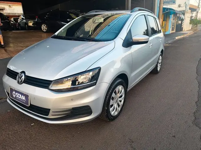 Carro Volkswagen SpaceFox 2018 1.6 MSI Trendline (Flex)