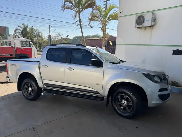 Carro Chevrolet S10 Cabine Dupla 2020 S10 2.8 CTDI LTZ 4WD (Cabine Dupla) (Aut)