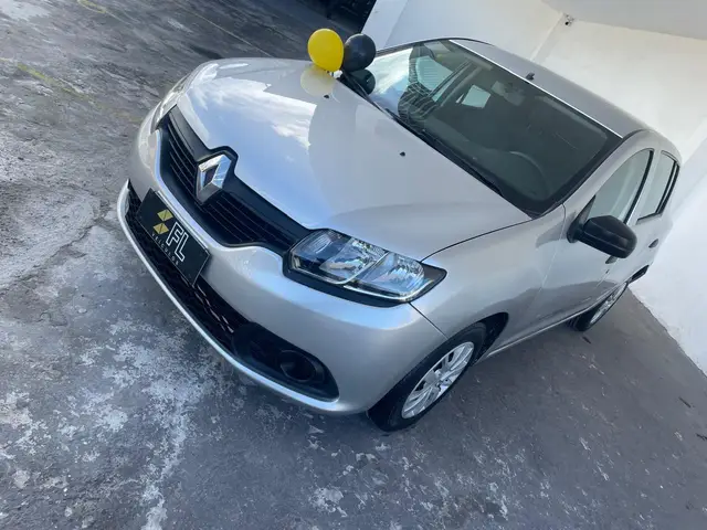 Carro Renault Sandero 2015 Authentique HIi-Power 1.0 16V (Flex)
