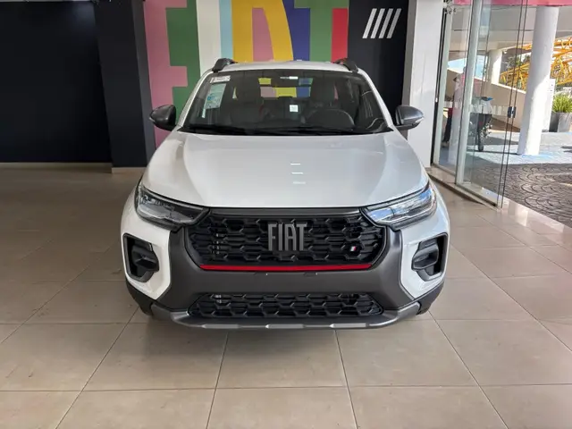 Carro Fiat Strada 2026 Ultra CD 1.0