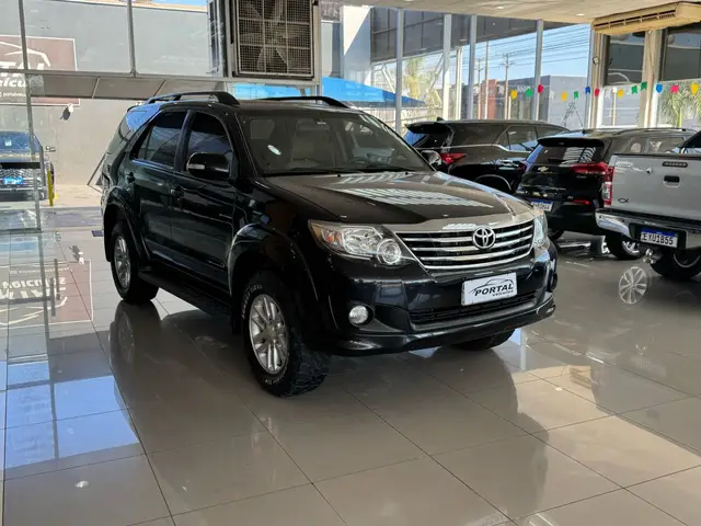 Carro Toyota SW4 2015 Hilux  2.7 4x2 SR (Flex)