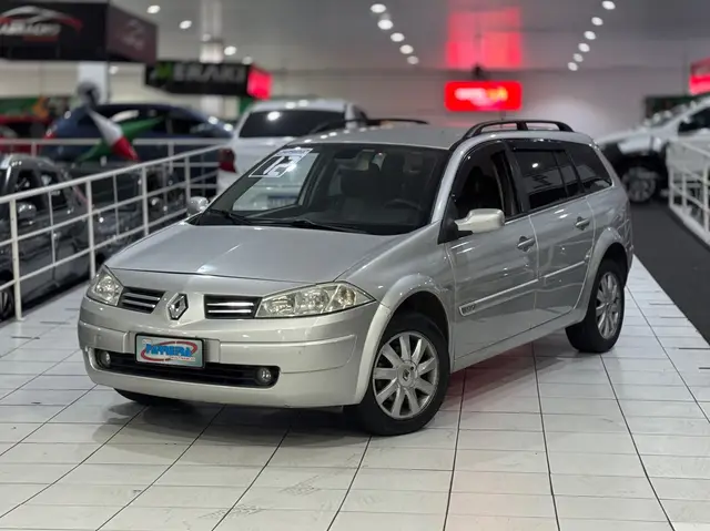 Carro Renault Megane Grand Tour 2012 Mégane Grand Tour Dynamique 1.6 16V (flex)