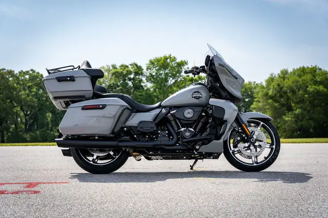 Moto Harley-Davidson Street Glide 2025 Ultra