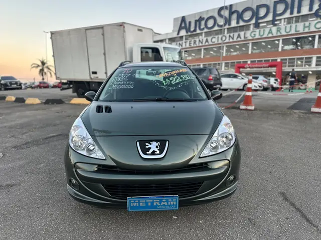 Carro Peugeot 207 SW 2010 XR S 1.4 8V (flex)