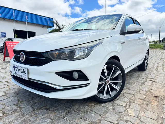 Carro Fiat Cronos 2019 1.8 Precision E.Torq AT6 (Flex)
