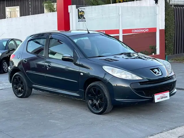 Carro Peugeot 207 2011 XR 1.4 (10 ANOS BRASIL)(Flex) 4p