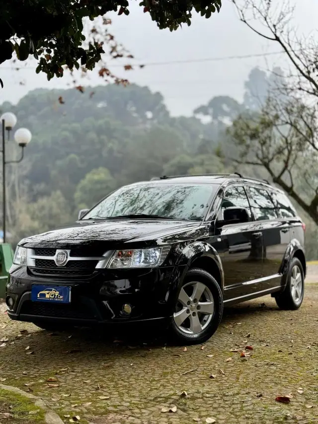 Carro Fiat Freemont 2012 2.4 16V Precision (Aut)