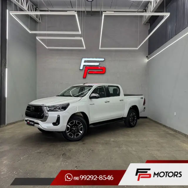 Carro Toyota Hilux Cabine Dupla 2024 SRX 4x4 2.8 Diesel