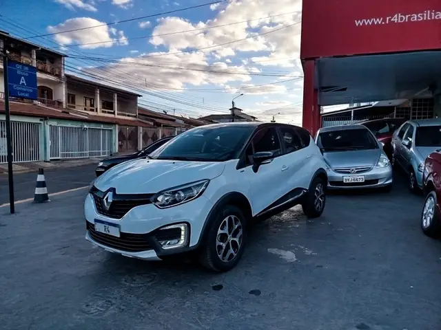 Carro Renault Captur 2021 BOSE 1.6 16v SCe CVT (Flex)