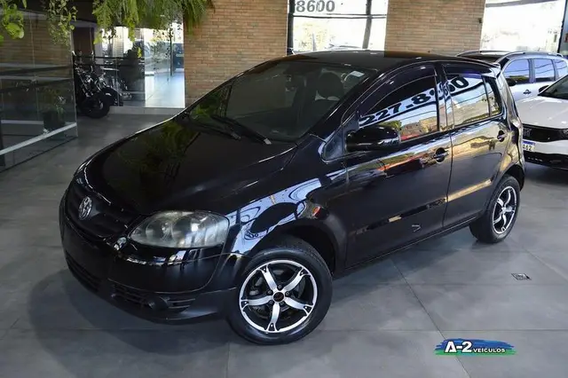 Carro Volkswagen Fox 2009 1.0 8V (Flex)