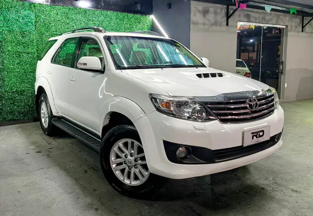 Carro Toyota SW4 2015 Hilux  3.0 TDI 4x4 SRV 5L