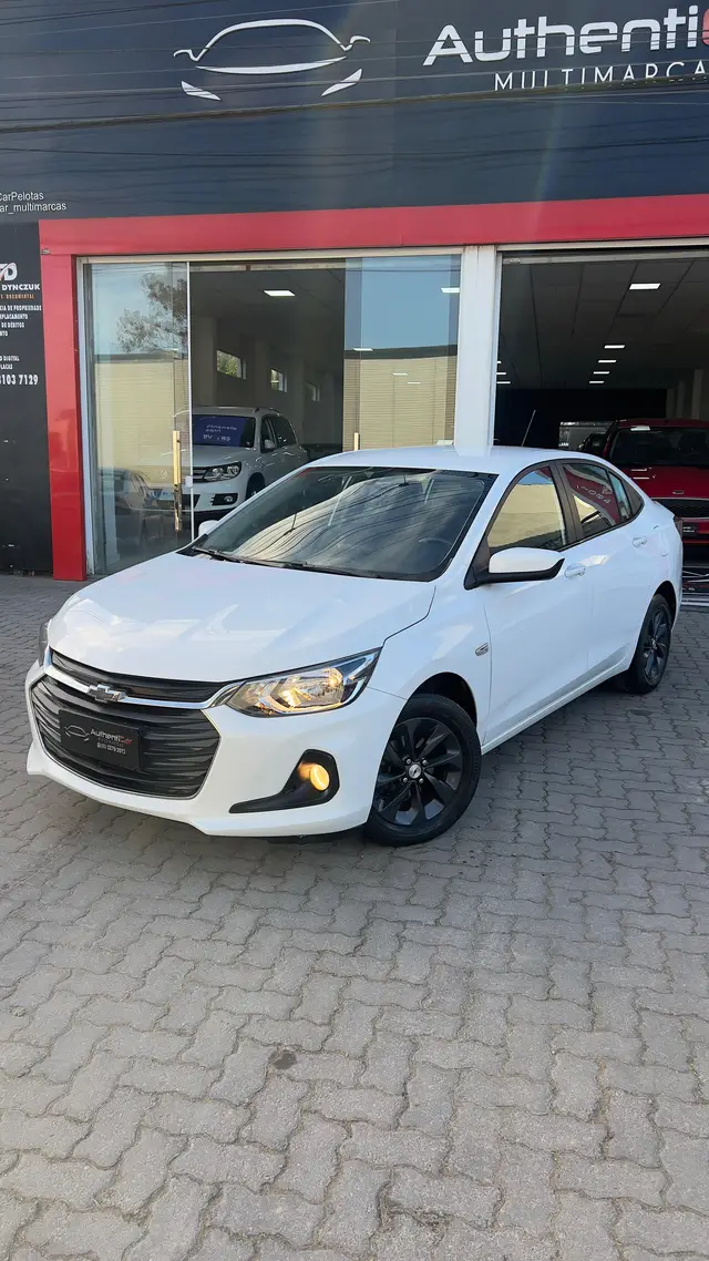 Carro Chevrolet Onix Plus 2020 1.0 LTZ Turbo Flex (Aut)