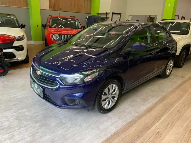 Carro Chevrolet Onix 2018 1.4 LT SPE/4 (Aut)