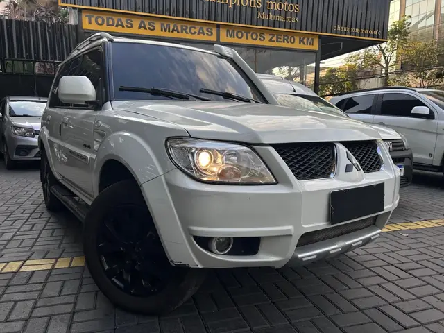 Carro Mitsubishi Pajero TR4 2014 2.0 16V 4X4 (Flex) (Aut)
