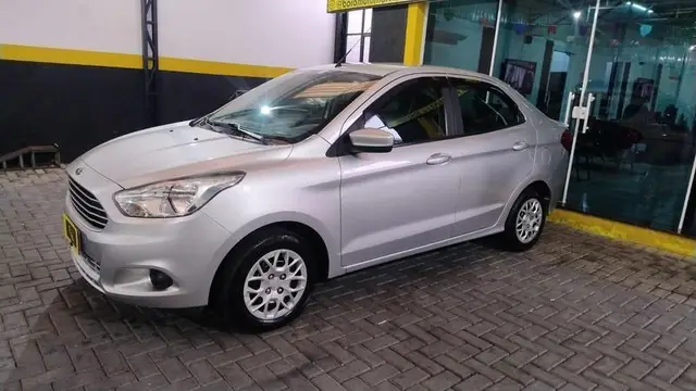 Carro Ford Ka Sedan 2017 SE 1.5 16v (Flex)