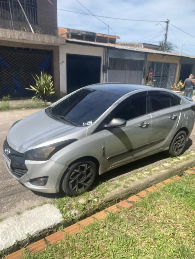 Carro Hyundai HB20S 2015 1.6 Comfort Plus (Aut) (Flex)