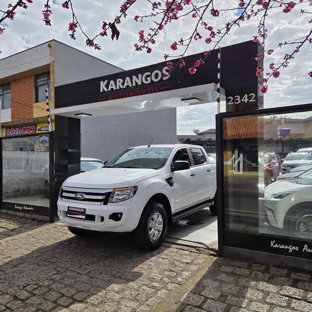 Carro Ford Ranger Cabine Dupla 2015 Ranger 2.5 Flex 4x2 CD XLT