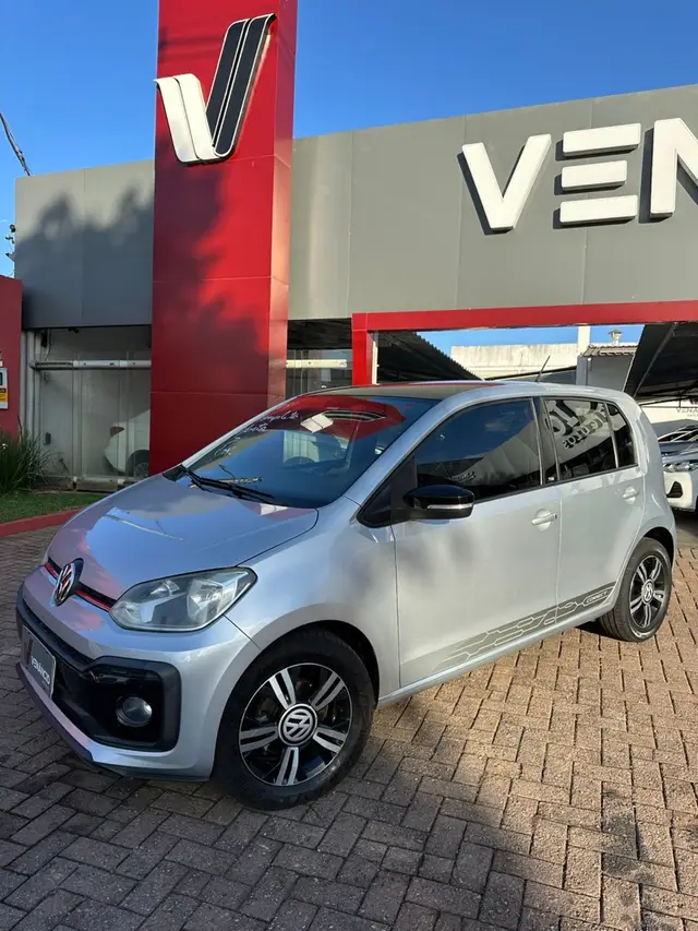 Carro Volkswagen Up! 2018 1.0 12v E-Flex move up!