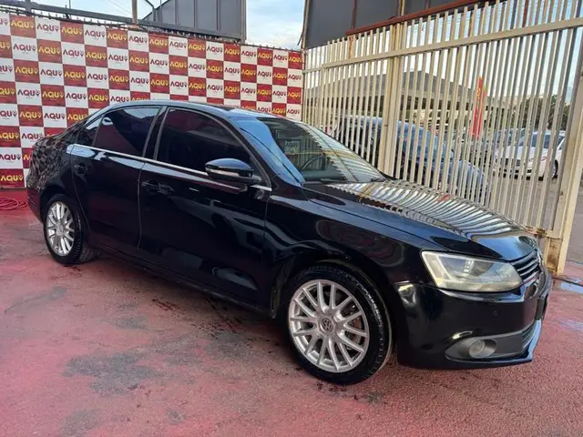 Carro Volkswagen Jetta 2011 2.0 TSI Highline DSG