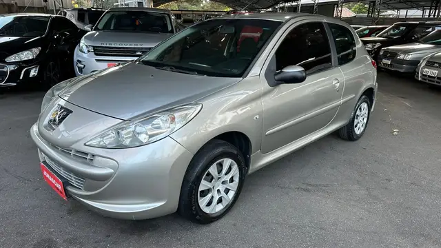 Carro Peugeot 207 2013 Hatch XR 1.4 8V (flex) 2p