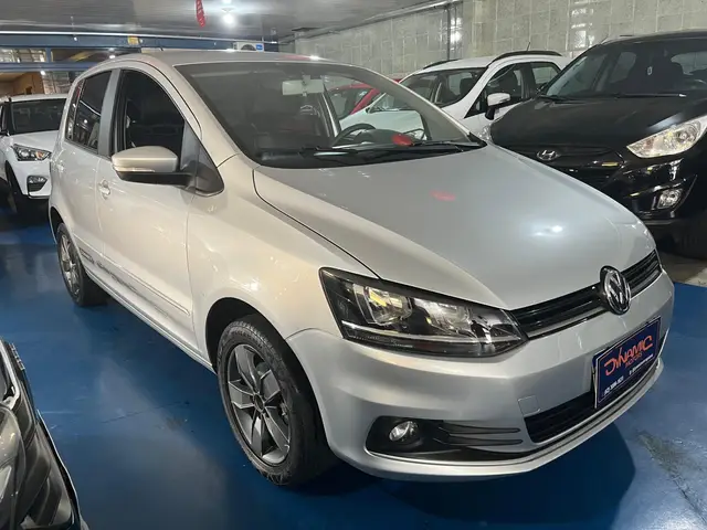 Carro Volkswagen Fox 2018 1.6 MSI Connect (Flex)