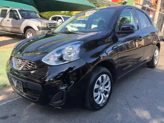Carro Nissan March 2015 1.0 16V (Flex)