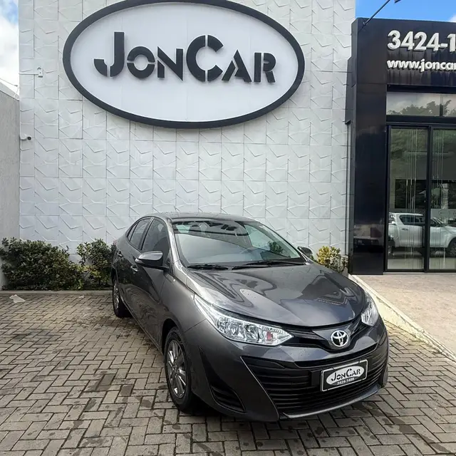 Carro Toyota Yaris Sedan 2021 1.5 XL Plus Connect CVT (Flex)
